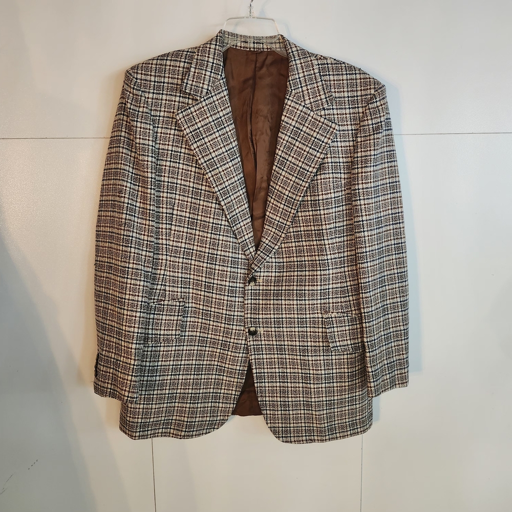 Embassy Men's Classic Checkered Blazer